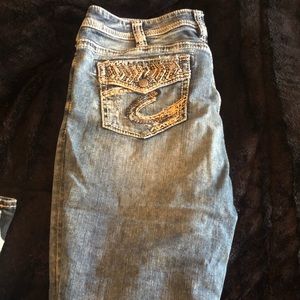 SILVER SUKI Capris